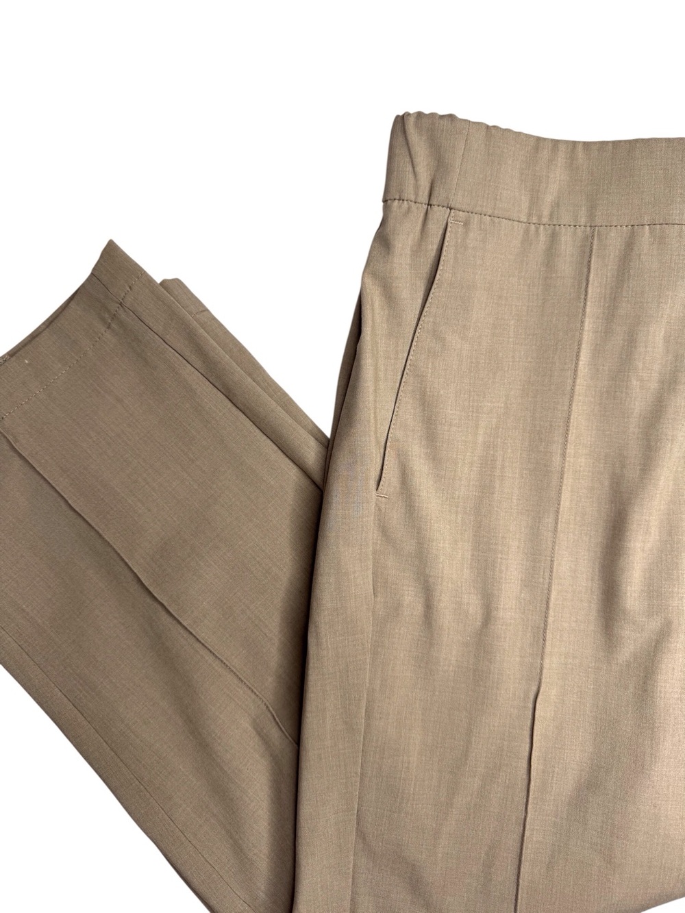 Woman’s Ministry Of Supply Velocity Pintuck Pull On Dress Pants Khaki Size Large